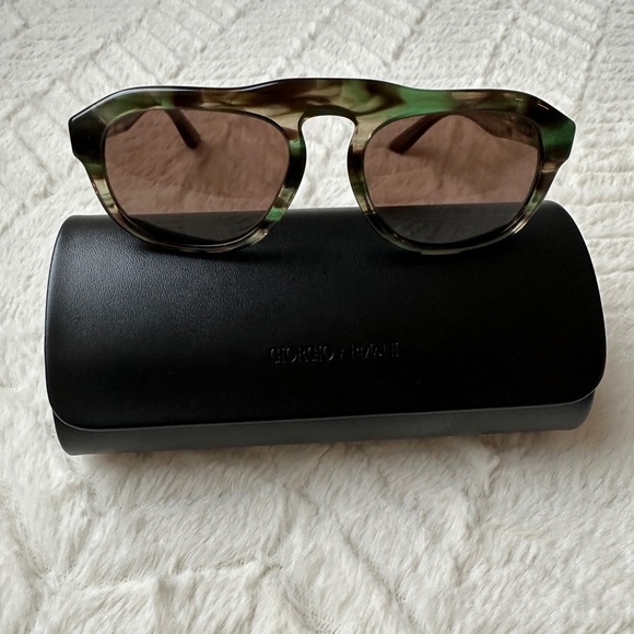 Giorgio Armani Men’s irregular-shaped sunglasses - Picture 6 of 15